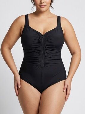 Miradonna by MIRACLESUIT Black Ruched Front Zip One-Piece Swimsuit Plus 16
